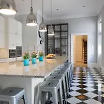 Kapital 4* Budapeşte